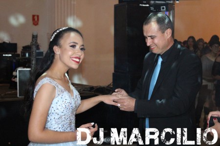 JULIA 15 ANOS